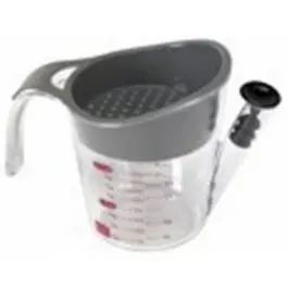 2-Cup Stainless Steel Gravy Separator with Pour Spout
