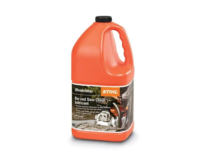 STIHL Professional Woodcutter Bar & Chain Oil – 32 oz Bottle